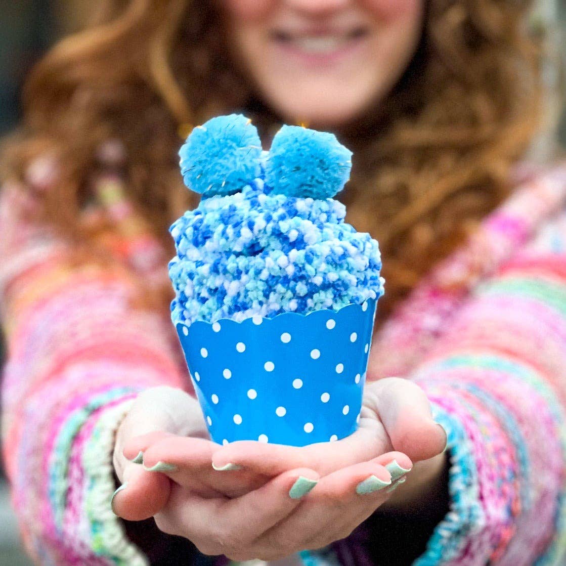 Daisy Dunes GIft-Ready Cozy Cupcake Socks